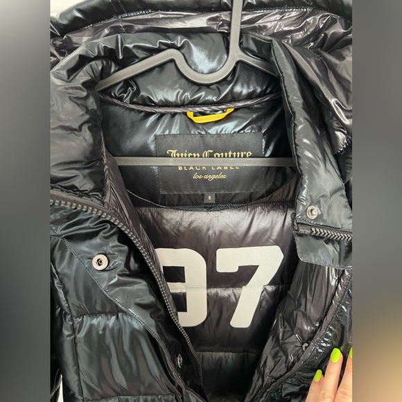 Juicy Couture longline padded jacket with logo back in shiny black - Picture 14 of 14